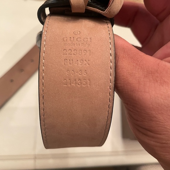 Brand new gucci belt authentic used maybe once - Picture 2 of 4